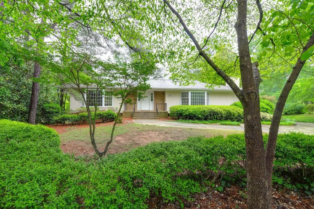 3204 Old Mill Trace, Marietta, GA 30067 — most recent listing photo