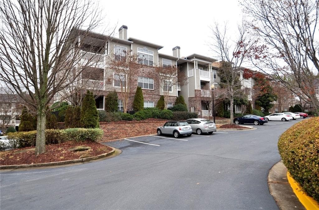 2700 Pine Tree Road 1307, Atlanta, GA 30324 — most recent listing photo