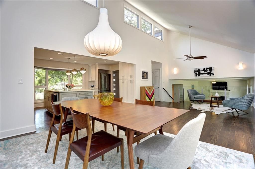4 bedroom, 3,209 sq ft single family residence sold at 1196 Roxboro Cove, Atlanta, GA 30324