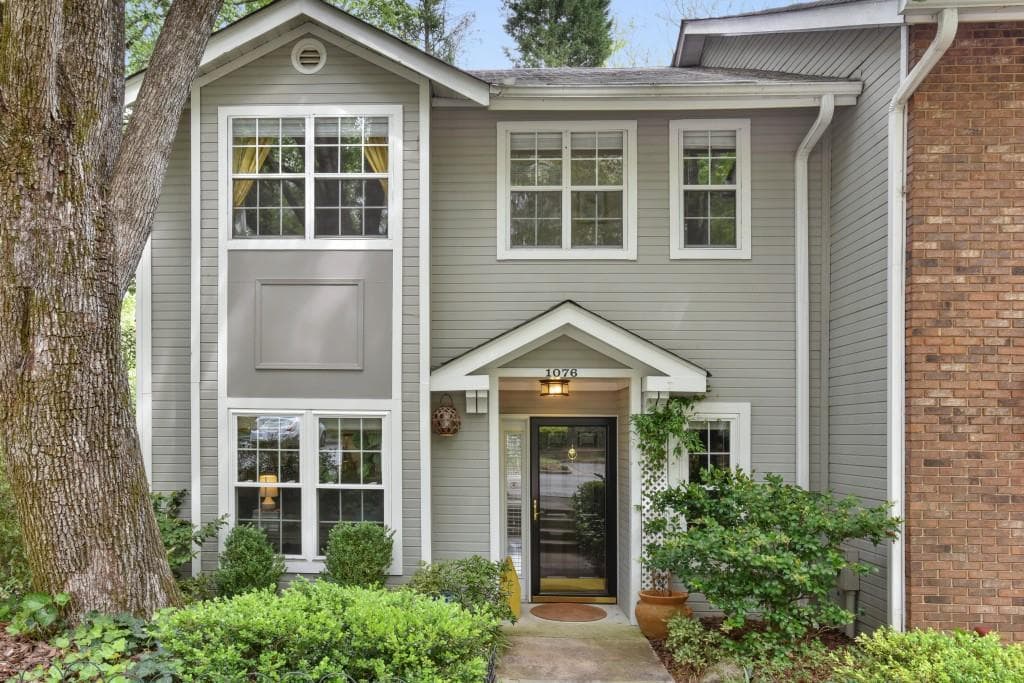 1076 Woodbridge Hollow, Atlanta, GA 30306 — most recent listing photo