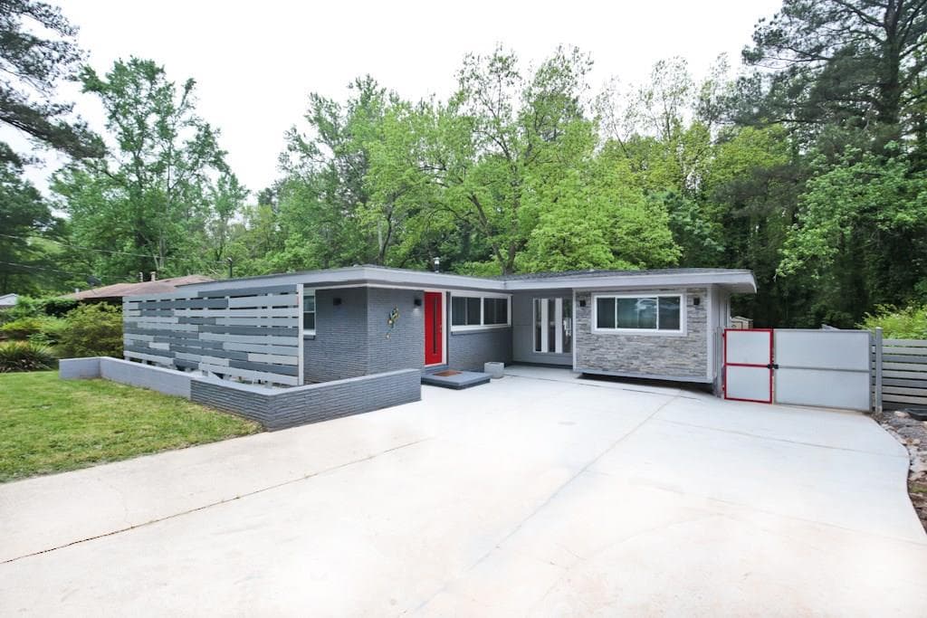 3249 Pinehill Drive, Decatur, GA 30032 — most recent listing photo