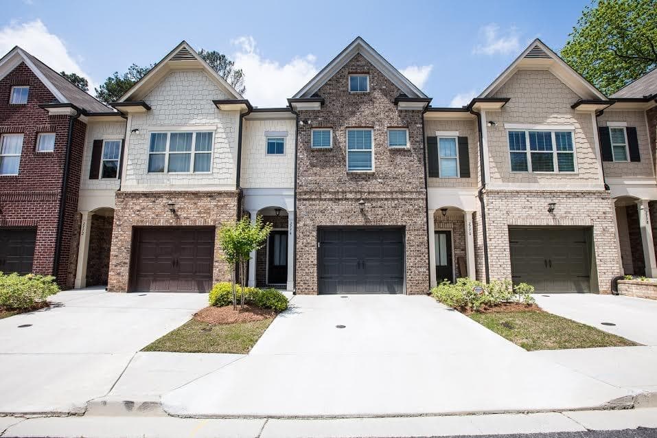 2774 Archway Lane, Brookhaven, GA 30341 — most recent listing photo