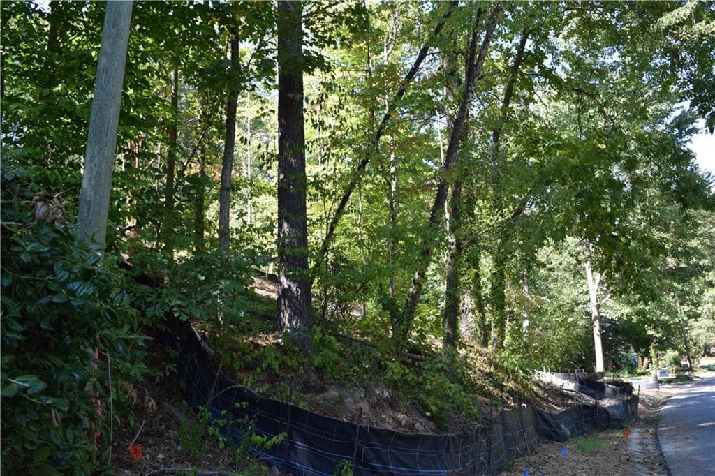 669 Creekwood Trail, Marietta, GA 30068 — most recent listing photo
