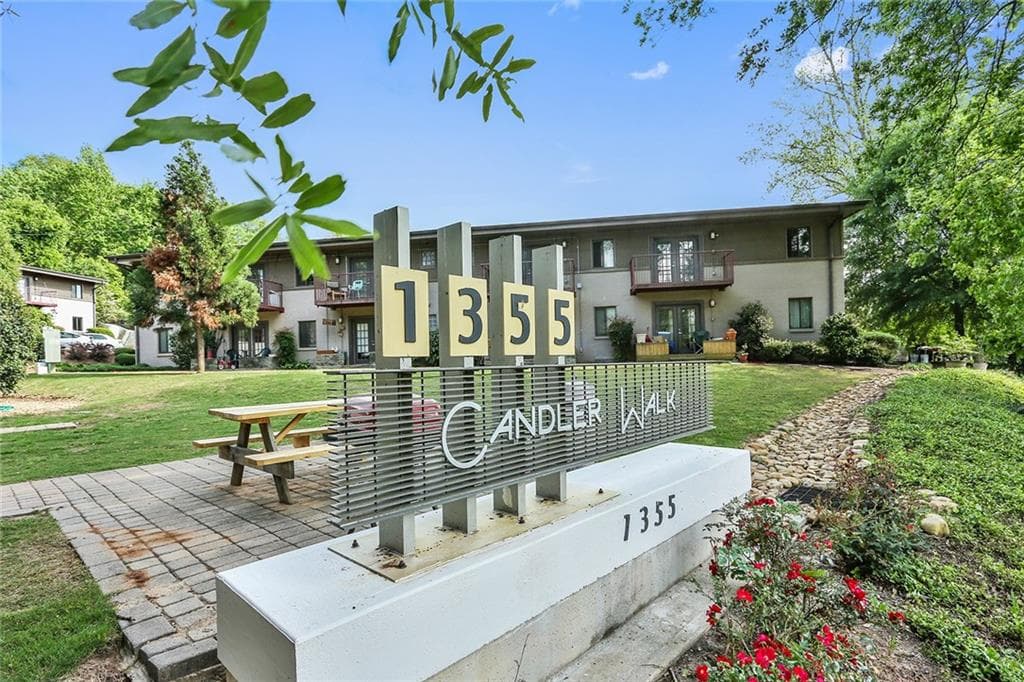 2 bedroom, 804 sq ft condominium sold at 1355 Euclid Avenue 36C, Atlanta, GA 30307