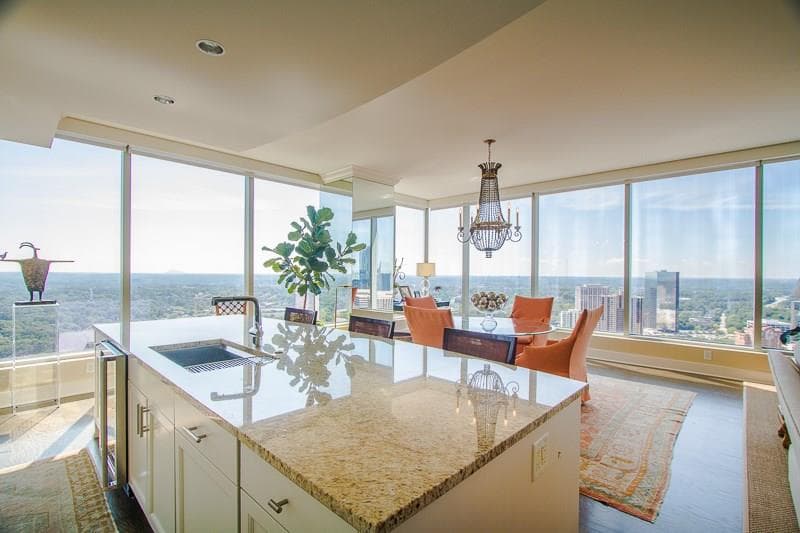 2 bedroom, 2,214 sq ft condominium sold at 3630 Peachtree Road 2704, Atlanta, GA 30326