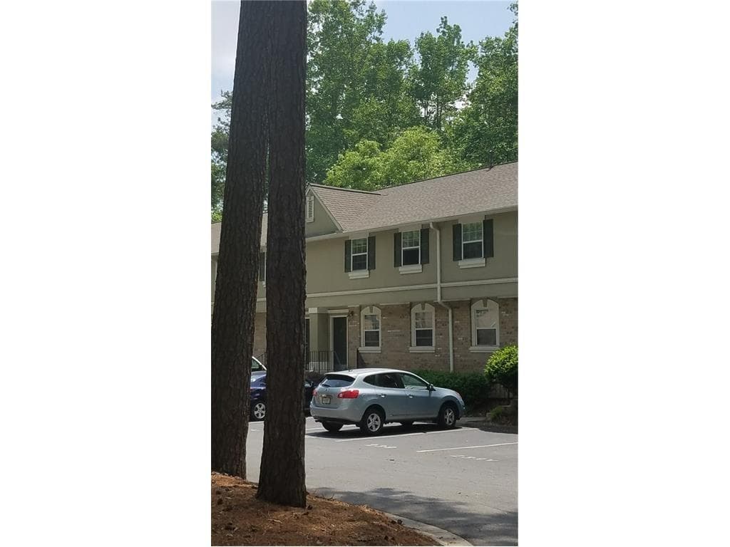 6900 Roswell Road P-6, Atlanta, GA 30328 — most recent listing photo