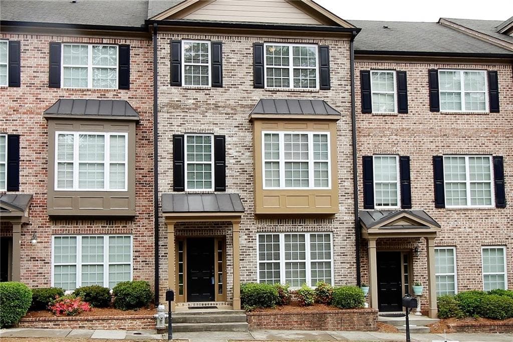 3 bedroom, 2,060 sq ft townhouse sold at 1948 Appaloosa Mill Circle, Buford, GA 30519