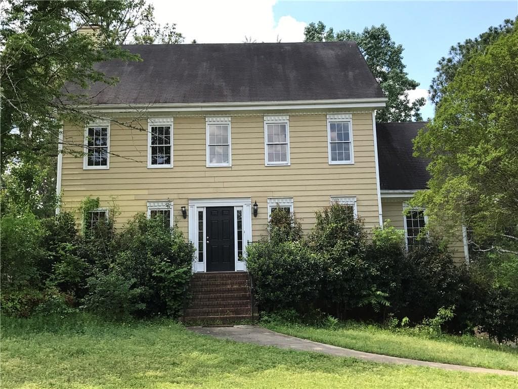 811 Deer Oaks Drive, Lawrenceville, GA 30044 — most recent listing photo