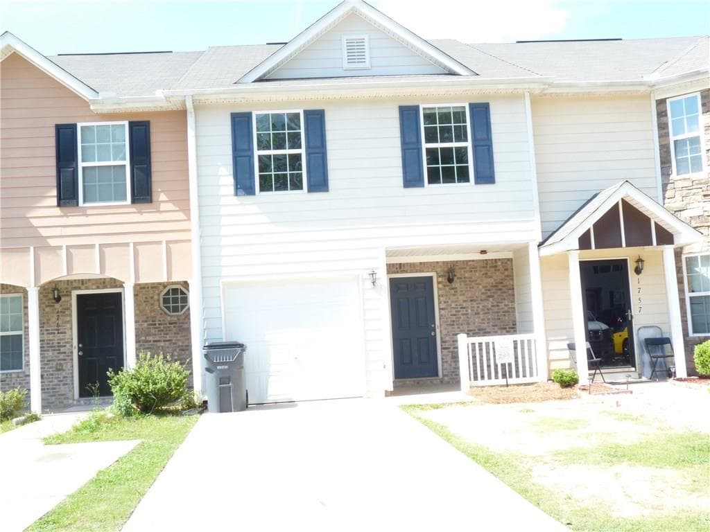 1759 Old Dogwood, Jonesboro, GA 30238 — most recent listing photo