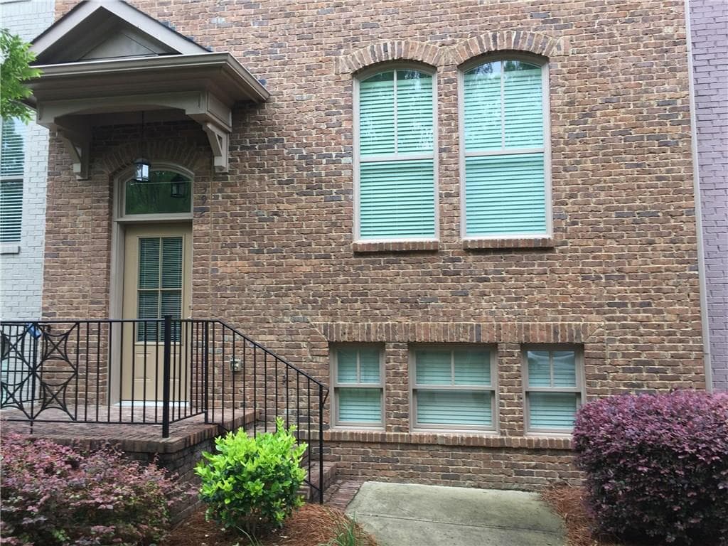 392 Suwanee Avenue, Suwanee, GA 30024 — most recent listing photo