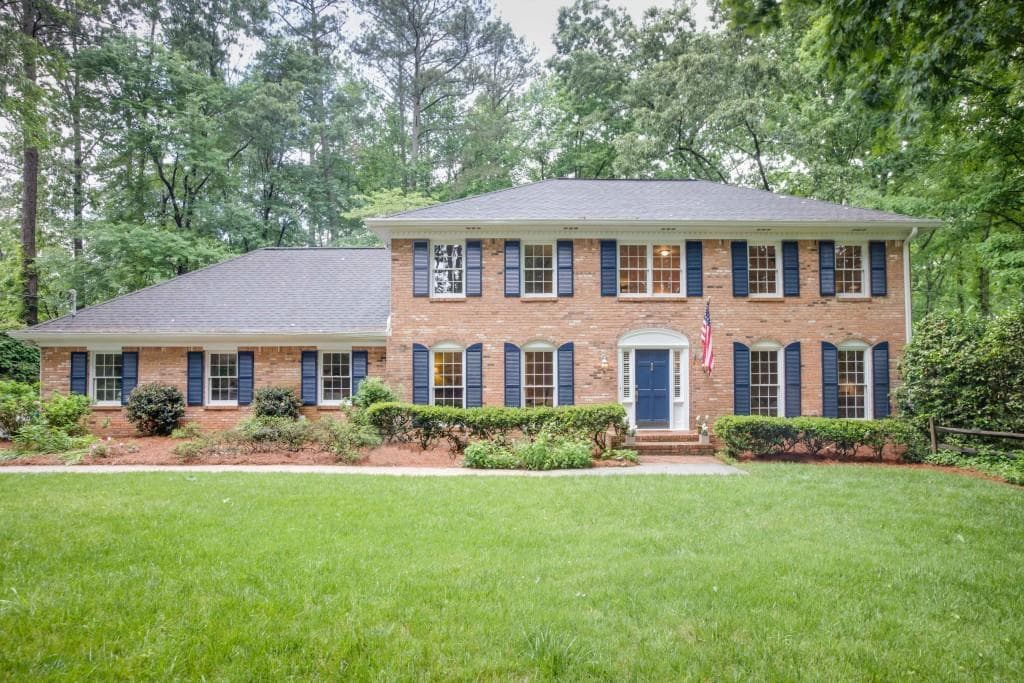 2757 Spalding Drive, Sandy Springs, GA 30350 — most recent listing photo