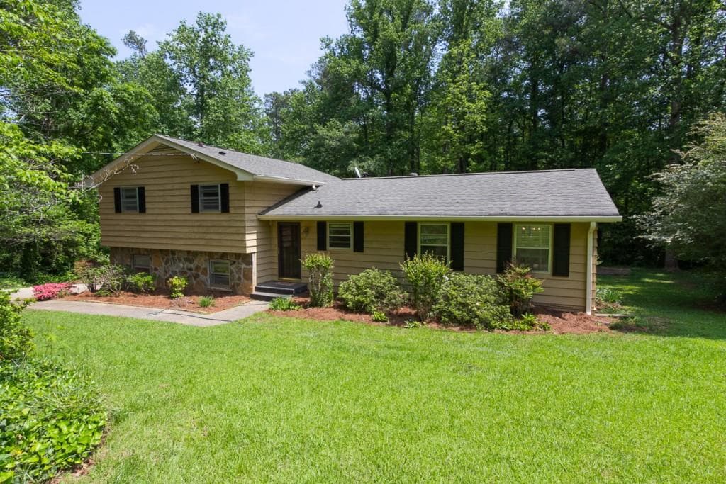 5030 Stephens Drive, Lilburn, GA 30047 — most recent listing photo