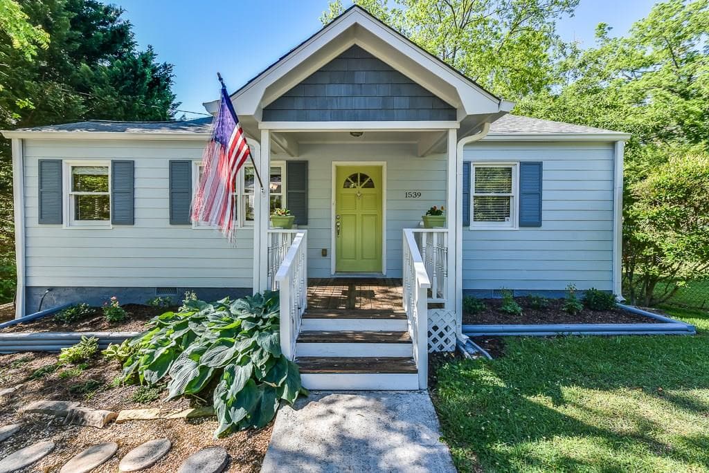 3 bedroom, 1,627 sq ft single family residence sold at 1539 Marbut Avenue, Atlanta, GA 30316
