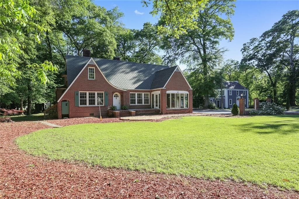 212 W Cherokee Avenue, Cartersville, GA 30120 — most recent listing photo