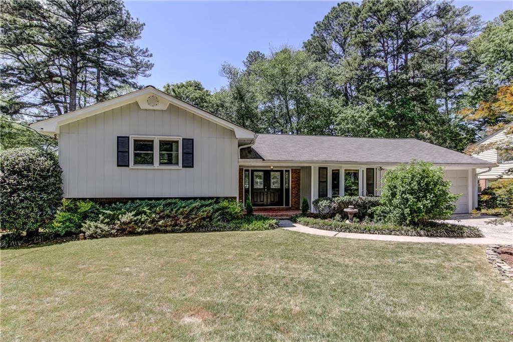 4 bedroom, 2,510 sq ft single family residence sold at 662 Monticello Way, Marietta, GA 30067