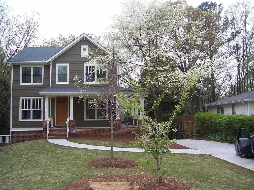 5 bedroom, 2,959 sq ft single family residence sold at 1782 Beacon Hill Boulevard, Atlanta, GA 30329