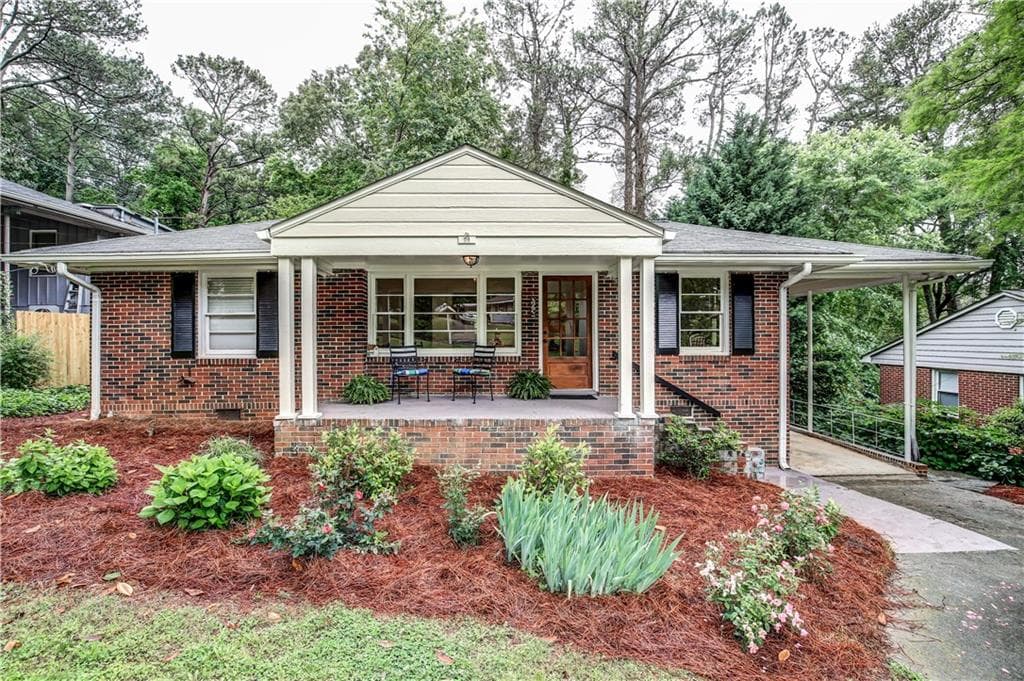 4 bedroom, 1,990 sq ft single family residence sold at 1851 Jan Hill Lane, Atlanta, GA 30329