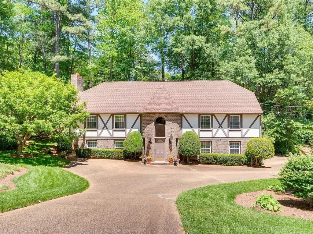 4 bedroom, 2,770 sq ft single family residence sold at 3186 Sugarplum Road, Atlanta, GA 30345