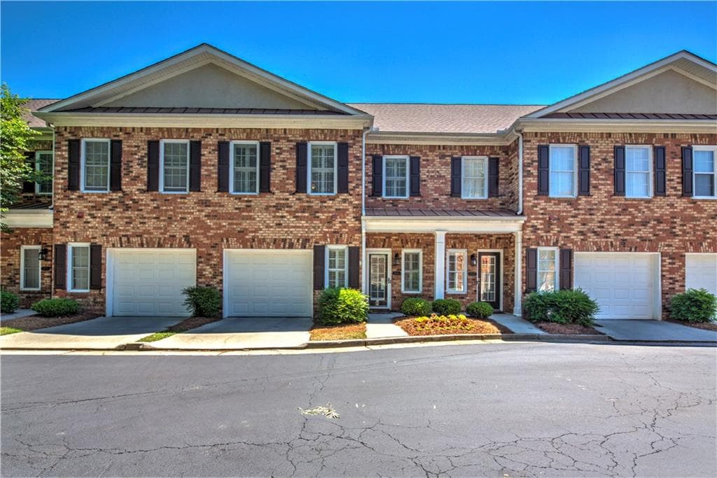 2622 Oglethorpe Circle, Brookhaven, GA 30319 — most recent listing photo