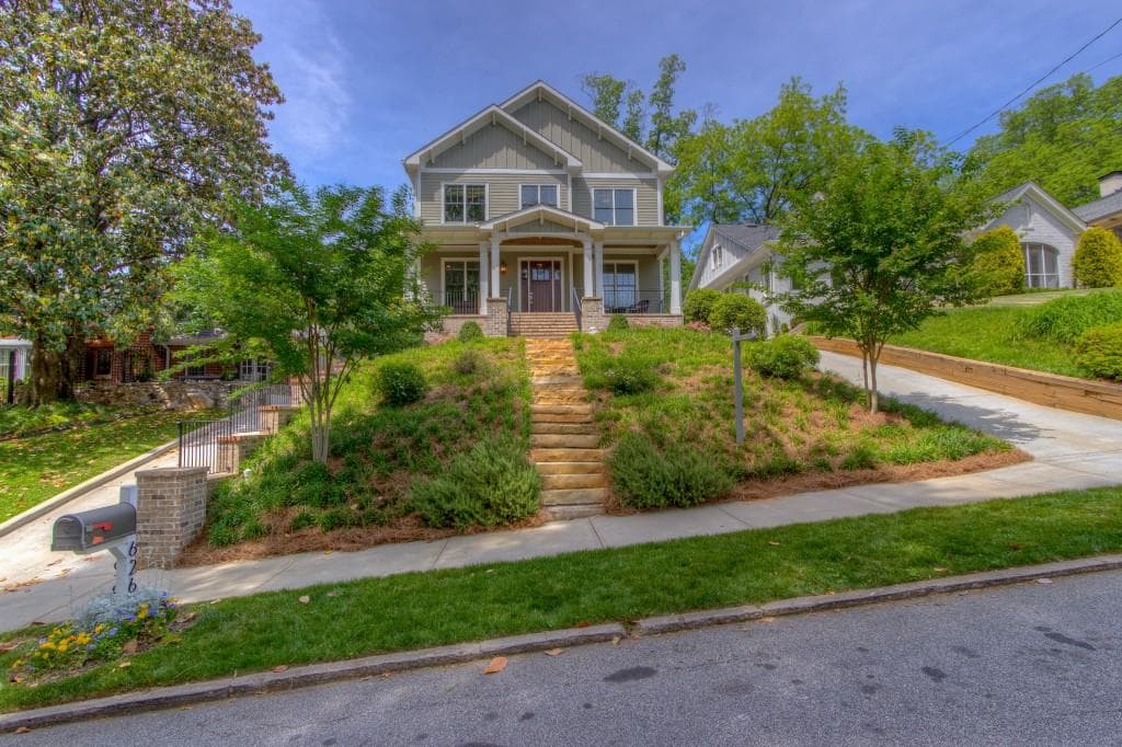 5 bedroom, 3,700 sq ft single family residence sold at 626 Yorkshire Road, Atlanta, GA 30306