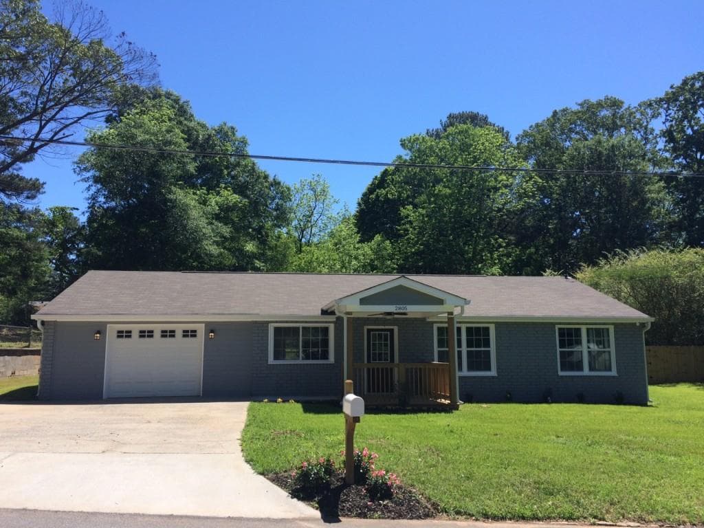 2805 Hall Drive, Smyrna, GA 30082 — most recent listing photo
