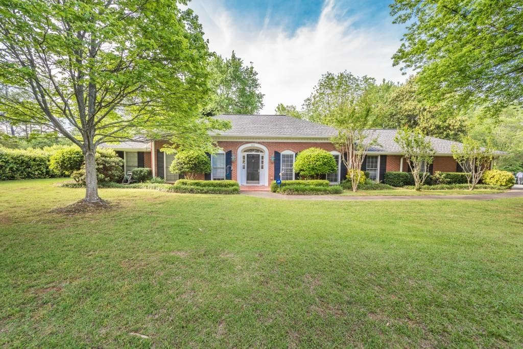 600 Hembree Road, Roswell, GA 30076 — most recent listing photo