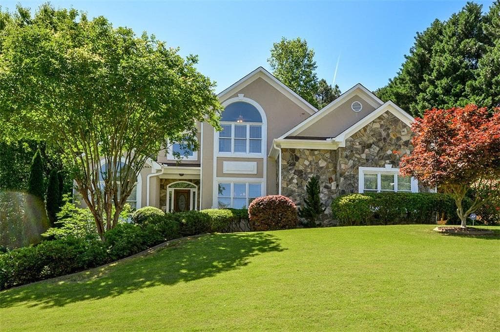 5 bedroom, 4,020 sq ft single family residence sold at 530 Fairway Drive, Woodstock, GA 30189