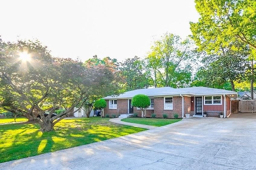 3 bedroom, 1,446 sq ft single family residence sold at 1424 Van Vleck Avenue, Atlanta, GA 30316