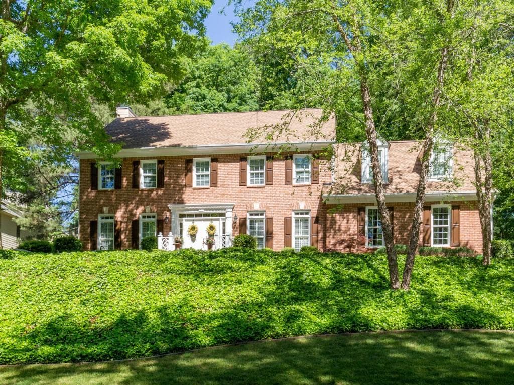 4 bedroom, 3,225 sq ft single family residence sold at 3381 Connemara Trace, Lawrenceville, GA 30044