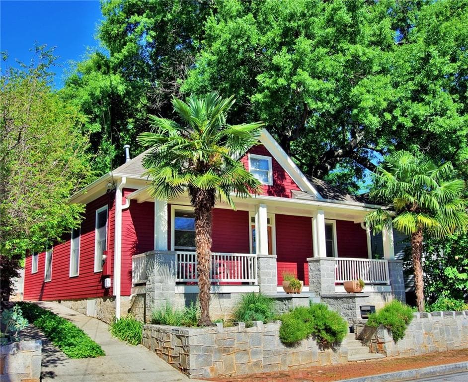 4 bedroom, 2,399 sq ft single family residence sold at 181 Tye Street, Atlanta, GA 30316