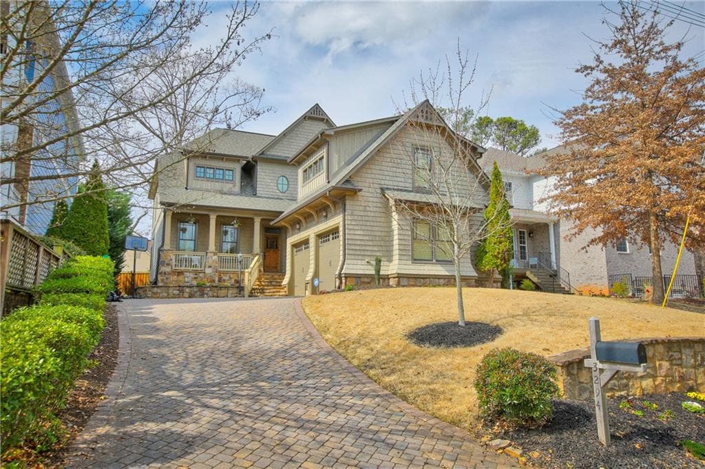 5 bedroom, 4,800 sq ft single family residence sold at 3294 Osborne Road, Atlanta, GA 30319