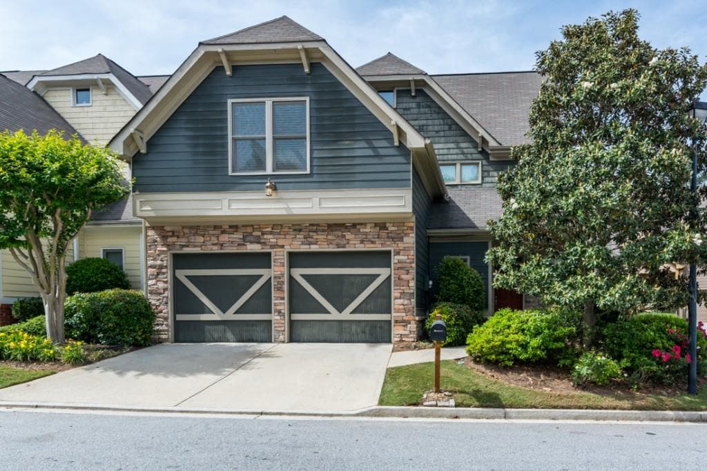 3 bedroom, 1,284 sq ft townhouse sold at 1420 Village Creek Circle, Atlanta, GA 30316