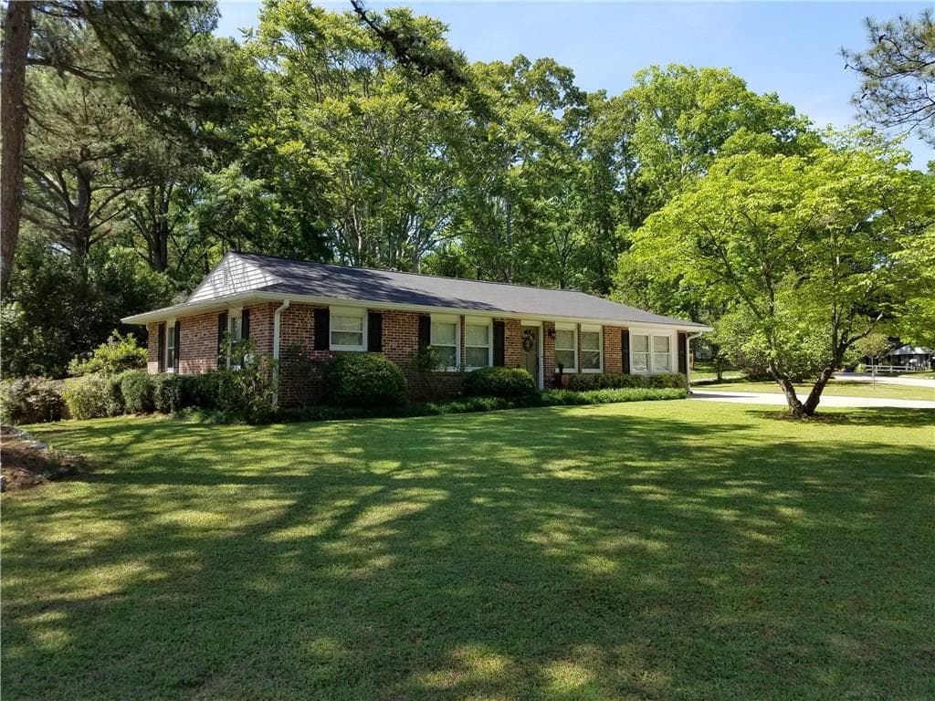 3196 Francine Drive, Decatur, GA 30033 — most recent listing photo