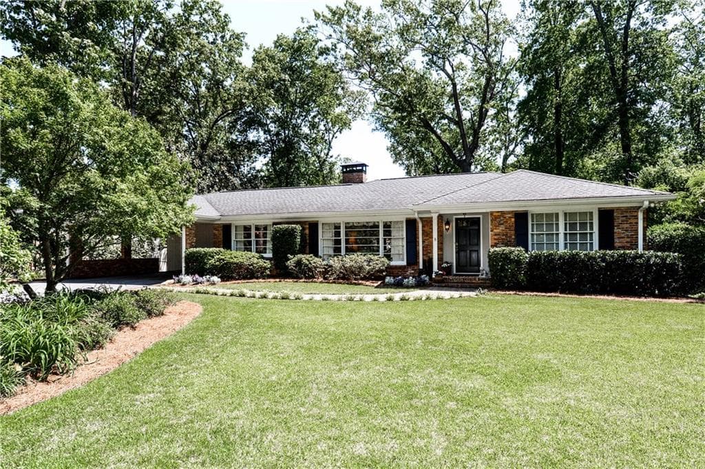 3 bedroom, 2,200 sq ft single family residence sold at 525 Timber Valley Road, Atlanta, GA 30342