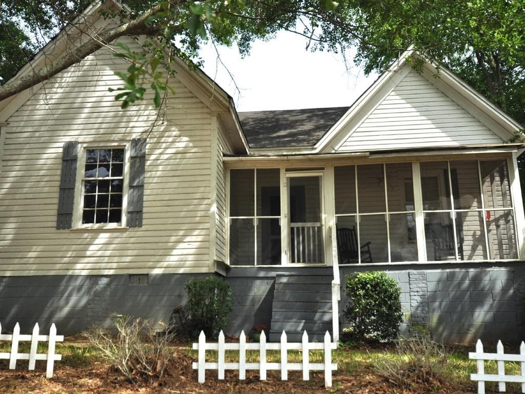 4 N Broad Street, Porterdale, GA 30014 — most recent listing photo