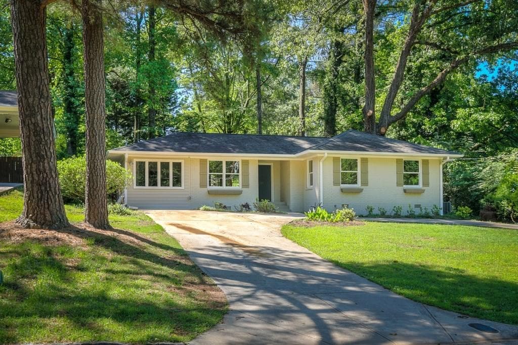 3 bedroom, 1,173 sq ft single family residence sold at 1099 Oakfield Drive, Atlanta, GA 30316