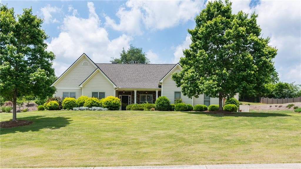 620 Henning Drive, Winder, GA 30680 — most recent listing photo
