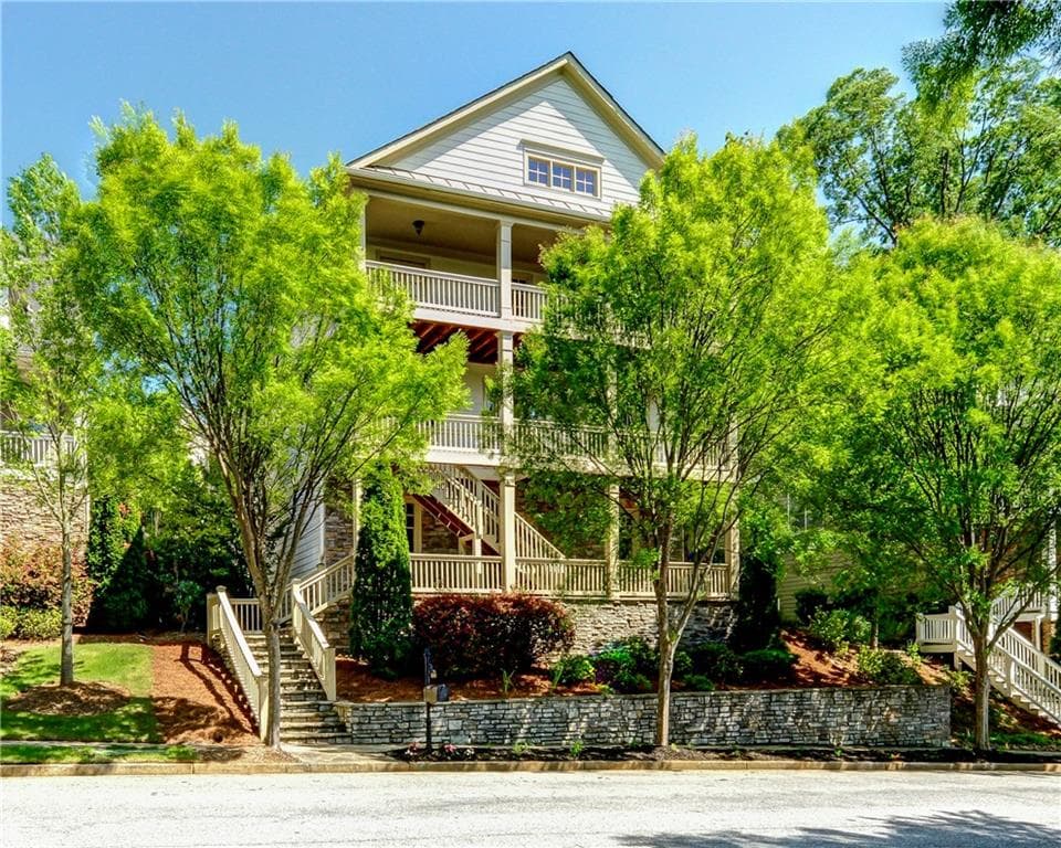 5 bedroom single family residence sold at 1605 Dupont Commons Drive, Atlanta, GA 30318
