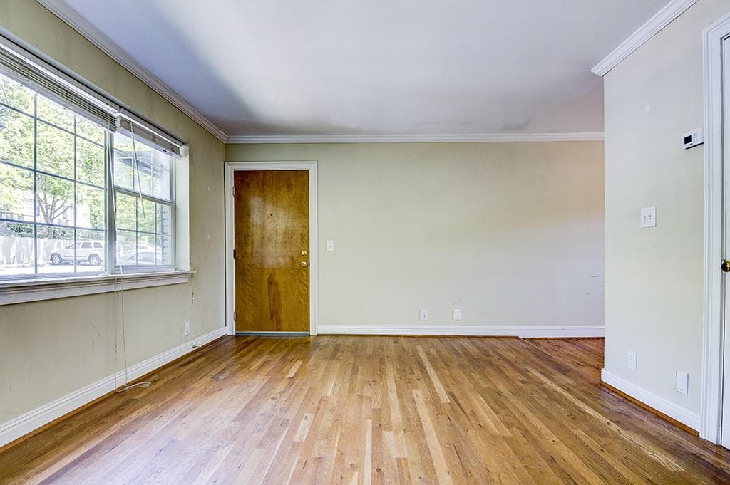 2 bedroom, 988 sq ft condominium sold at 1639 Briarcliff Road 1, Atlanta, GA 30306