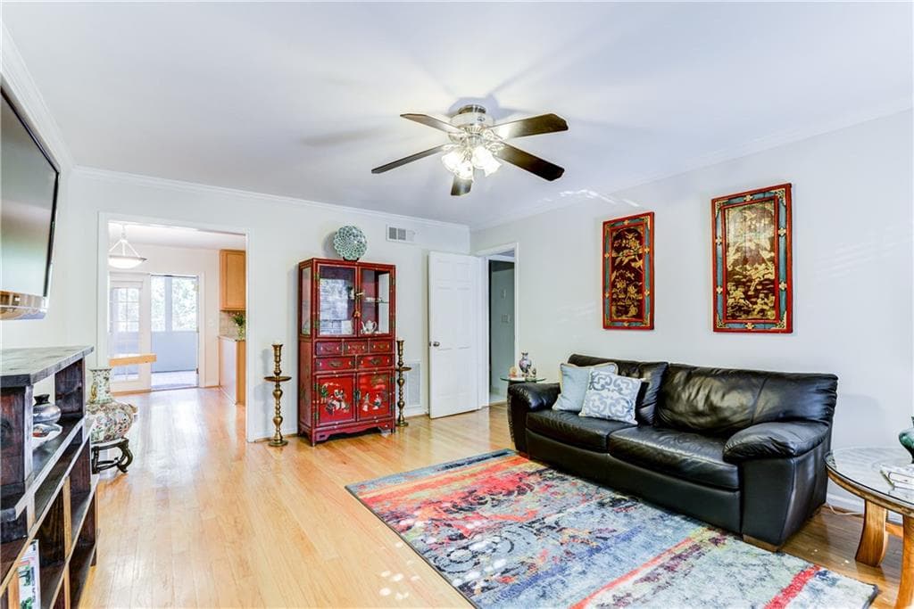 2 bedroom, 1,050 sq ft condominium sold at 1101 Collier Road P2, Atlanta, GA 30318