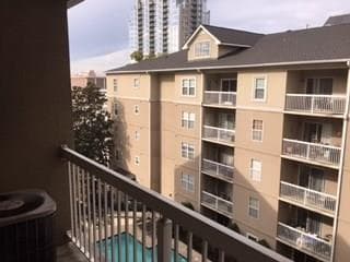 1074 Peachtree Walk B513, Atlanta, GA 30309 — most recent listing photo