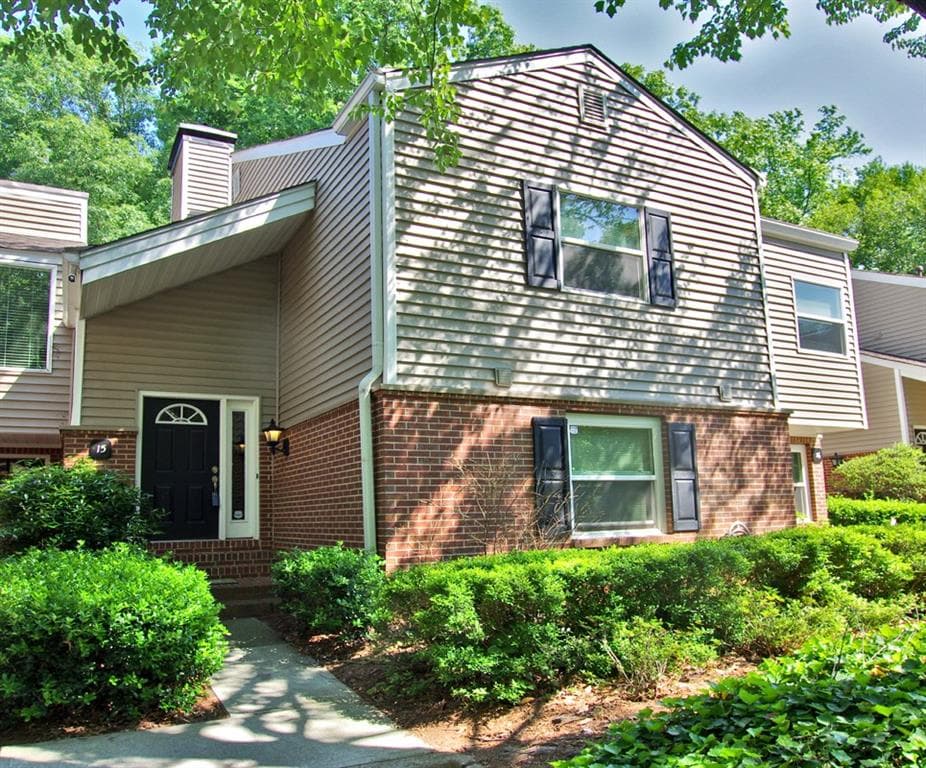 15 Dunwoody Springs Drive 15, Sandy Springs, GA 30328 — most recent listing photo