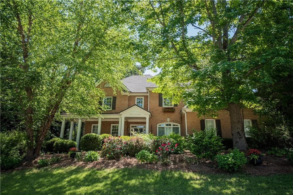 4 bedroom, 2,896 sq ft single family residence sold at 687 River Cove Court, Dacula, GA 30019