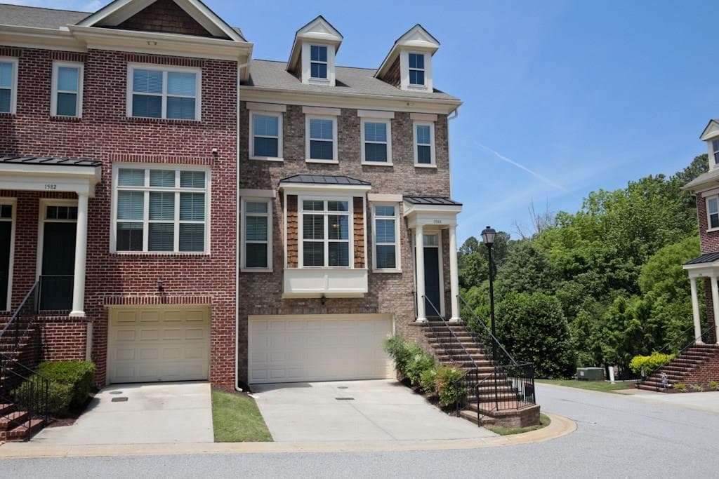 1580 Mosaic Way, Smyrna, GA 30080 — most recent listing photo