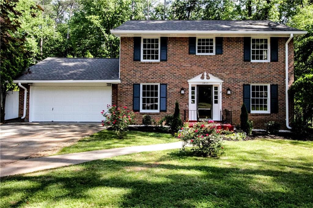 4 bedroom, 2,070 sq ft single family residence sold at 3935 Woburn Drive, Tucker, GA 30084