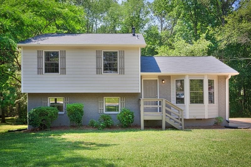 2573 Candler Woods Drive, Decatur, GA 30032 — most recent listing photo