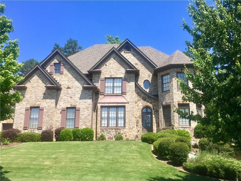 5 bedroom, 4,244 sq ft single family residence sold at 2678 Hidden Falls Drive, Buford, GA 30519