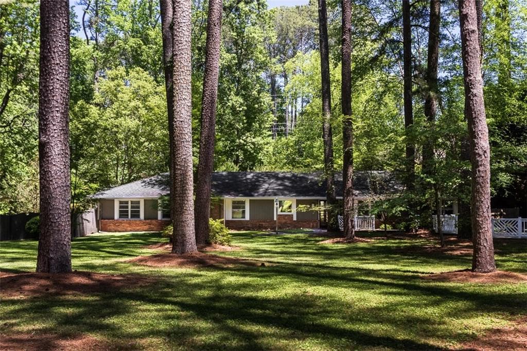 4 bedroom, 2,539 sq ft single family residence sold at 1613 Council Bluff Drive, Atlanta, GA 30345