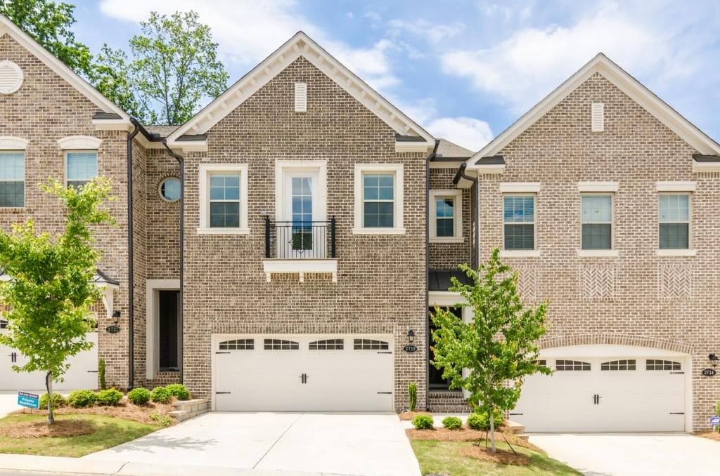 2718 Avington Lane, Smyrna, GA 30080 — most recent listing photo