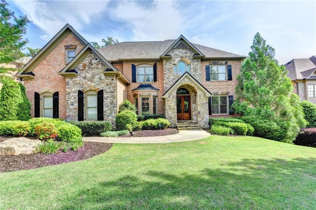 5 bedroom, 6,267 sq ft single family residence sold at 5245 Harris Springs Drive, Cumming, GA 30040